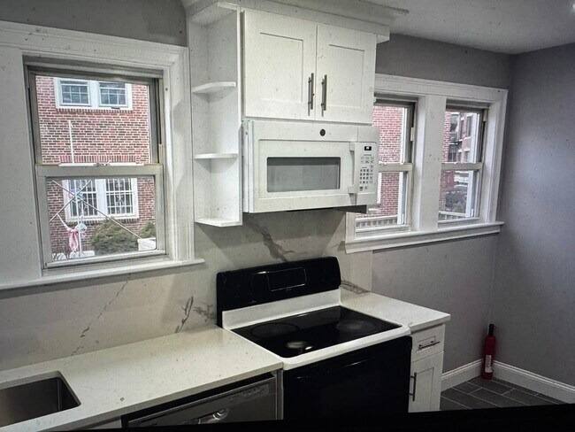 Apartment for rent at 113 Lanark Rd, Brighton, MA 02135