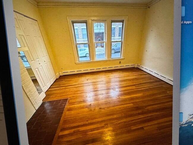 Apartment for rent at 113 Lanark Rd, Brighton, MA 02135