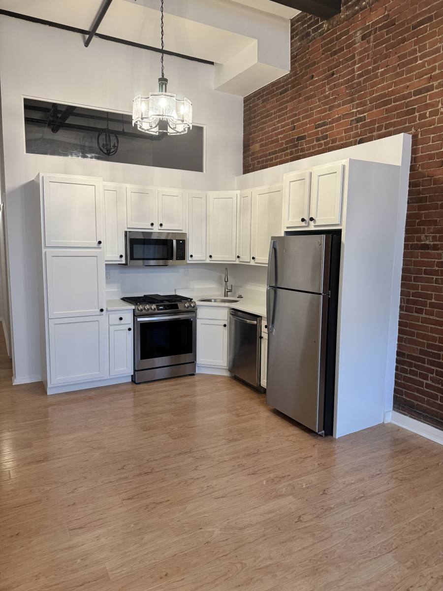 Apartment for rent at 254 Friend St #1, Boston, MA 02113