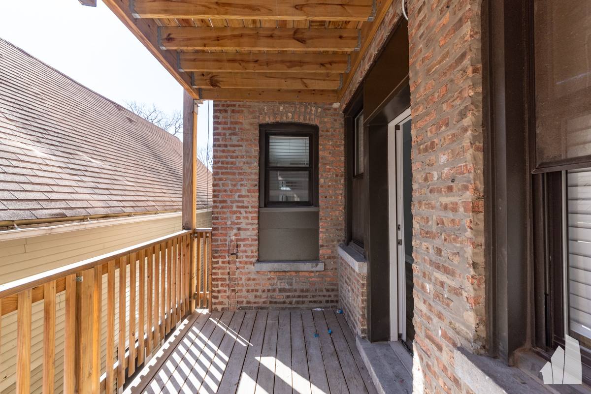 Apartment for rent at 3939 N Janssen Ave #3S, Chicago, IL 60613