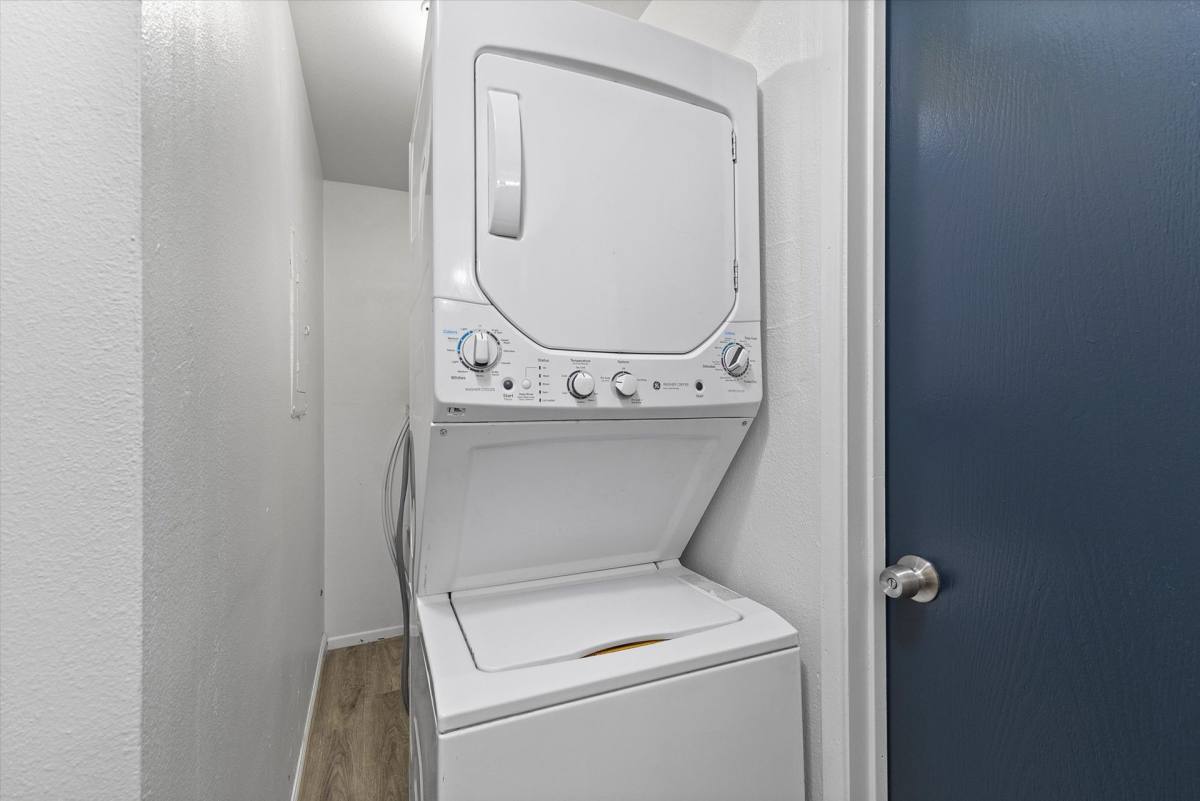 Apartment for rent at 14948-14998 SE Stark, Portland, OR 97233