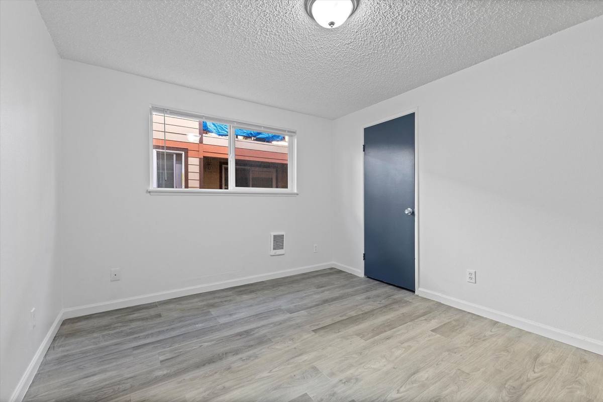 Apartment for rent at 14948-14998 SE Stark, Portland, OR 97233