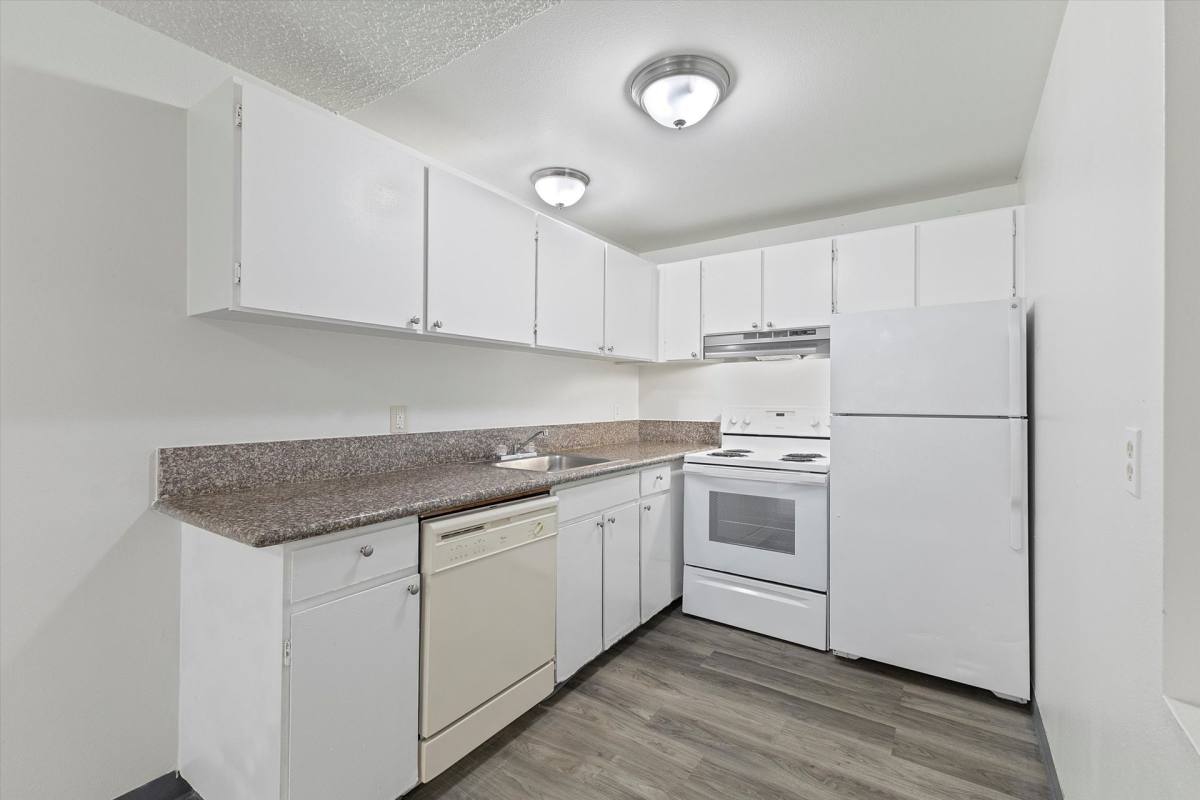 Apartment for rent at 14948-14998 SE Stark, Portland, OR 97233