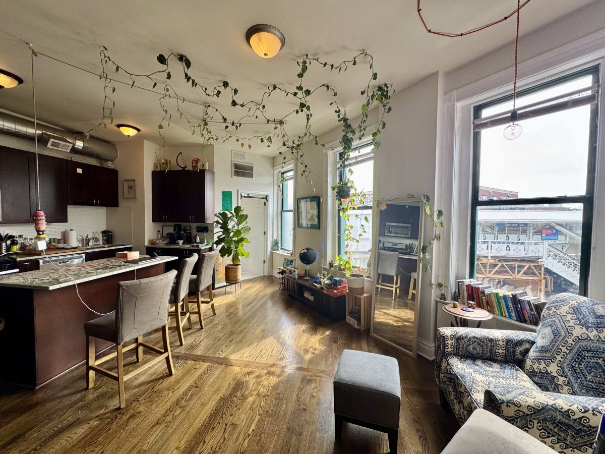 Apartment for rent at 1574 N Milwaukee #3W, Chicago, IL 60622