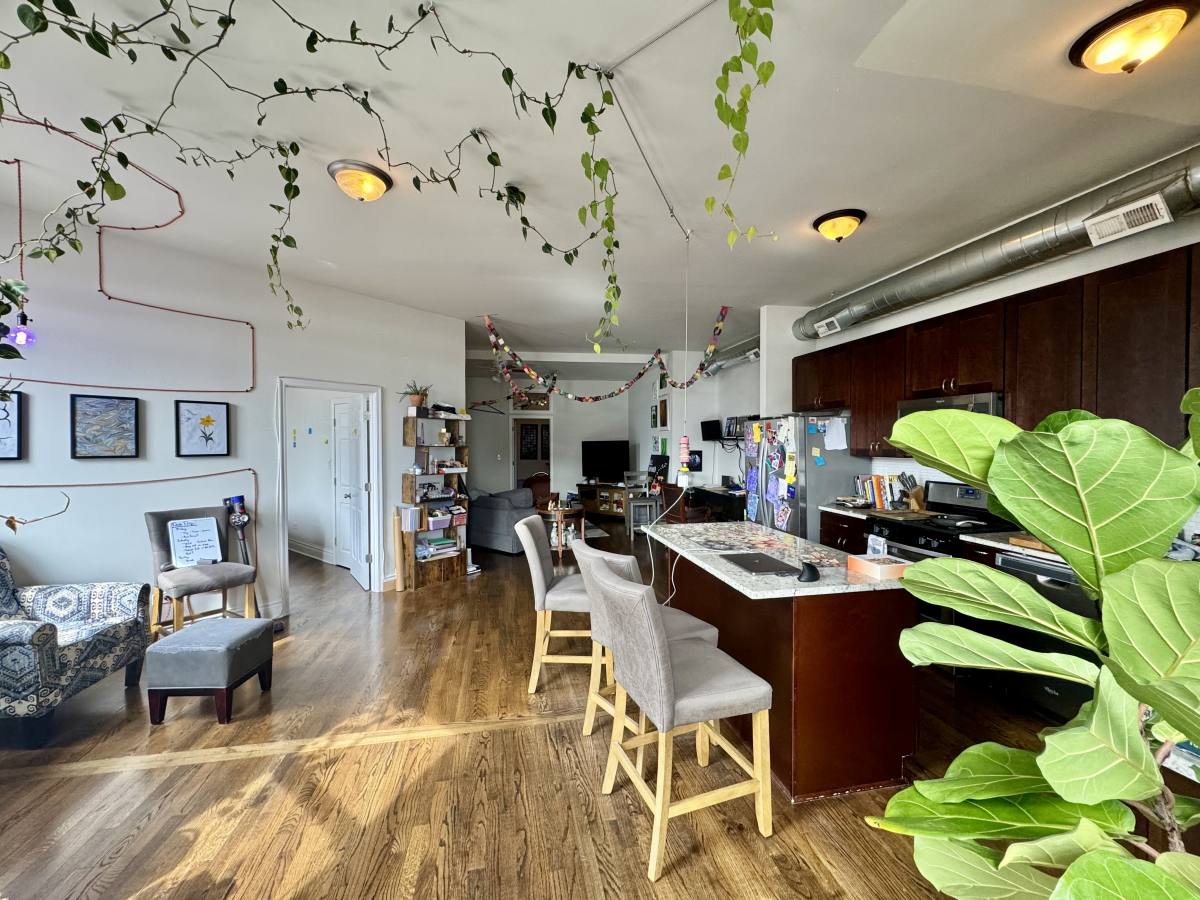 Apartment for rent at 1574 N Milwaukee #3W, Chicago, IL 60622