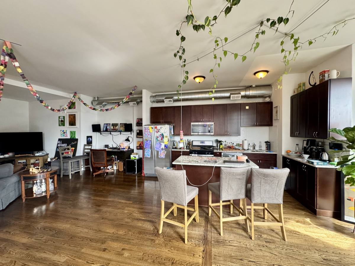 Apartment for rent at 1574 N Milwaukee #3W, Chicago, IL 60622