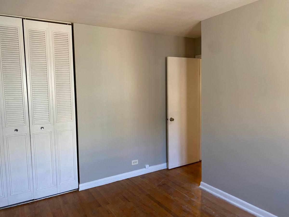 Apartment for rent at 9040 S Dauphin Ave #D, Chicago, IL 60619