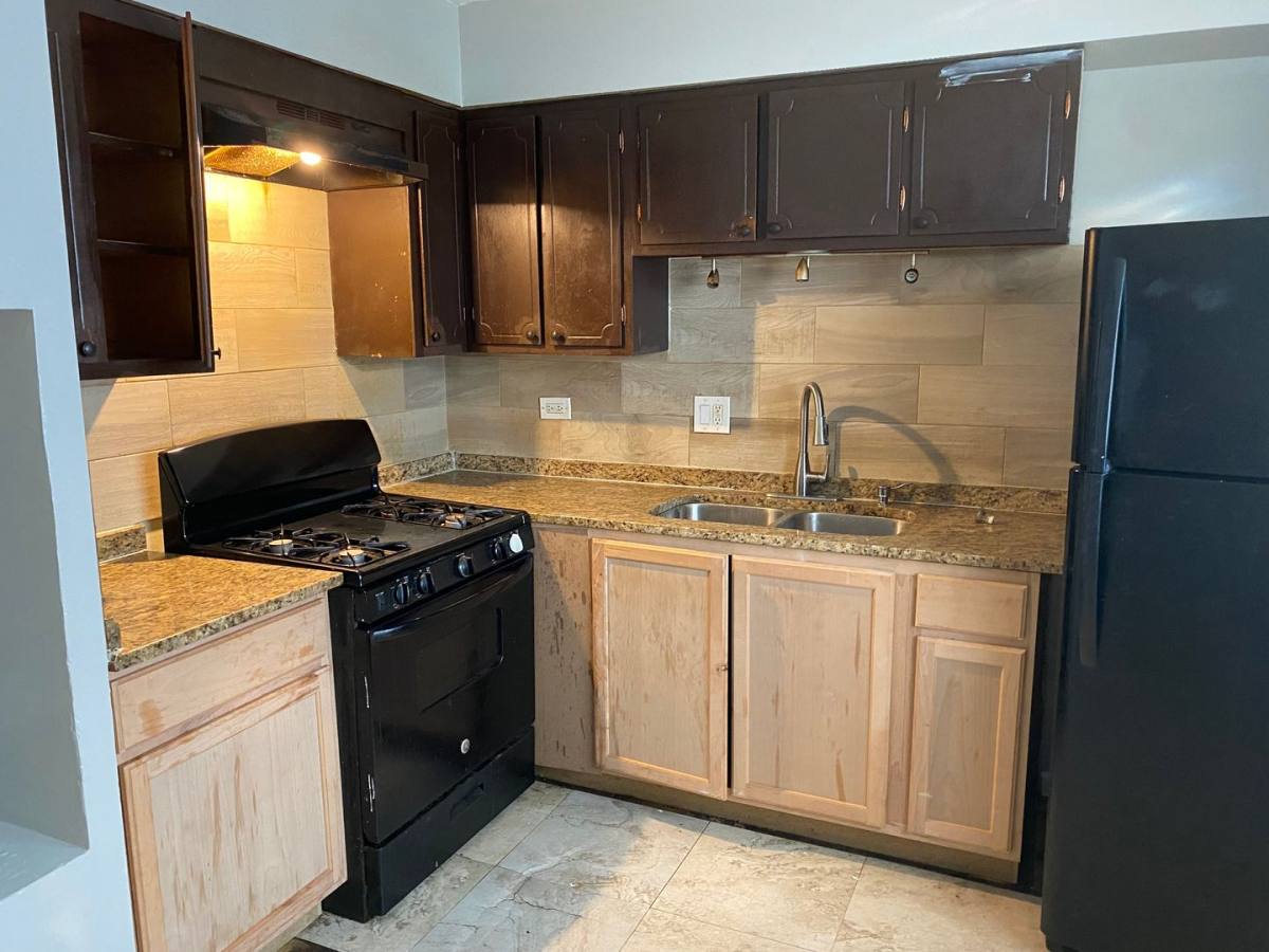 Apartment for rent at 9040 S Dauphin Ave #D, Chicago, IL 60619