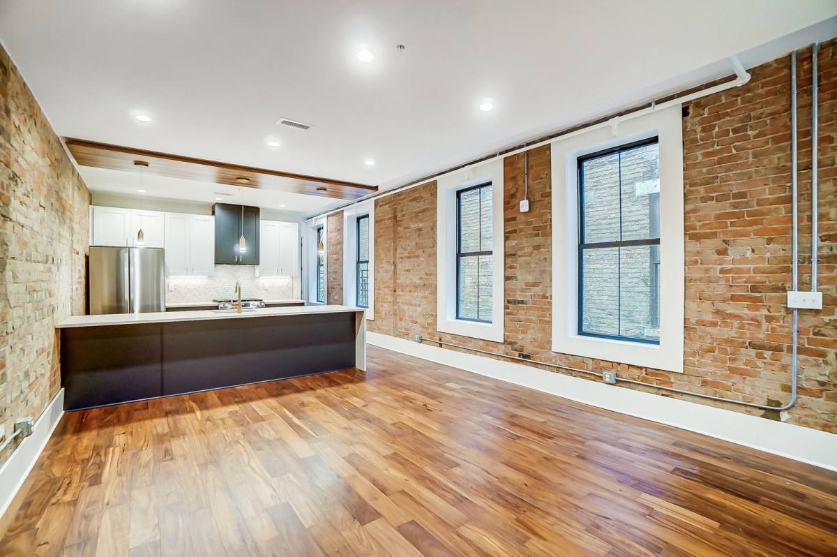 Apartment for rent at 12-14 E 15th St, Cincinnati, OH 45202