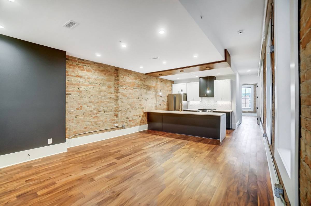 Apartment for rent at 12-14 E 15th St, Cincinnati, OH 45202