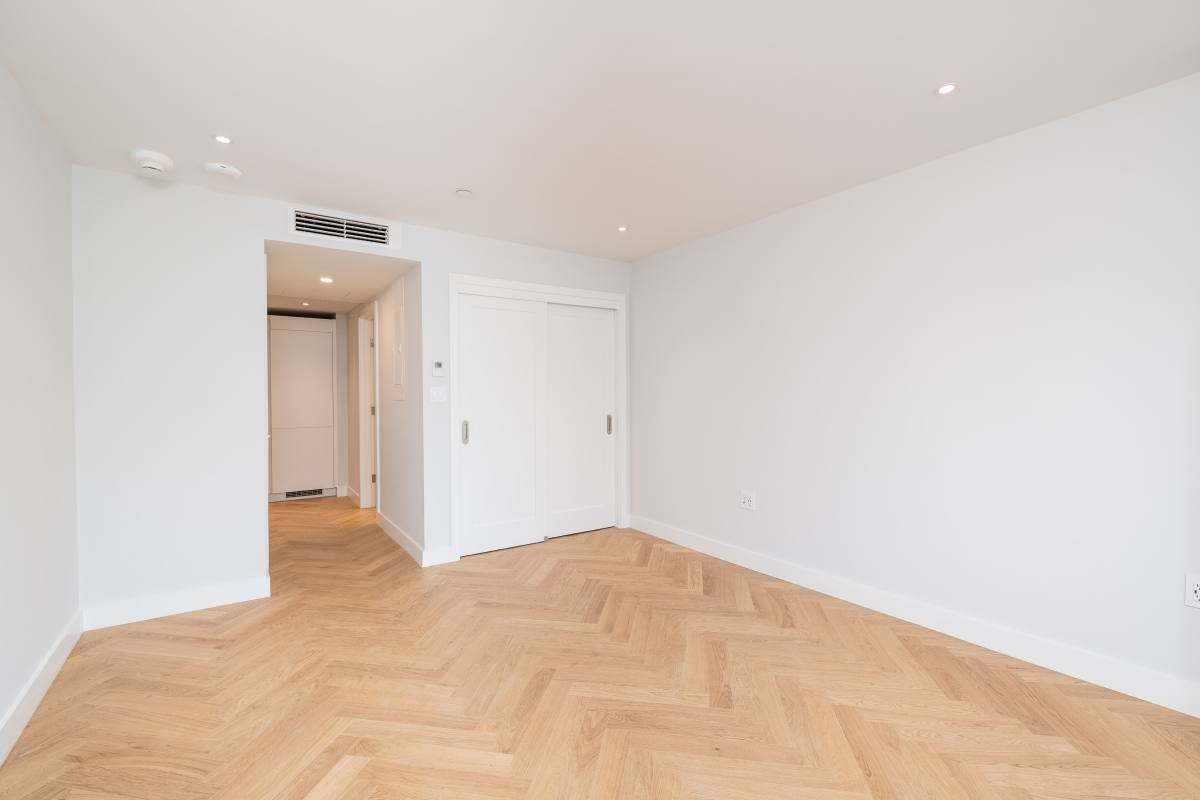 Apartment for rent at 12 Commonwealth Ave #507, Boston, MA 02116