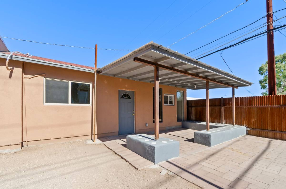 Apartment for rent at 1541 E Mabel, Tucson, AZ 85719