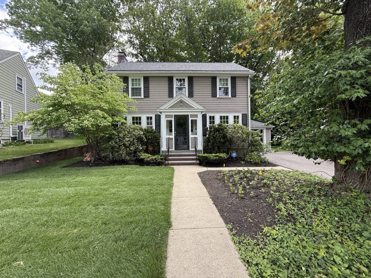 Apartment for rent at 24 Beverly Rd, Newton Highlands, MA 02461
