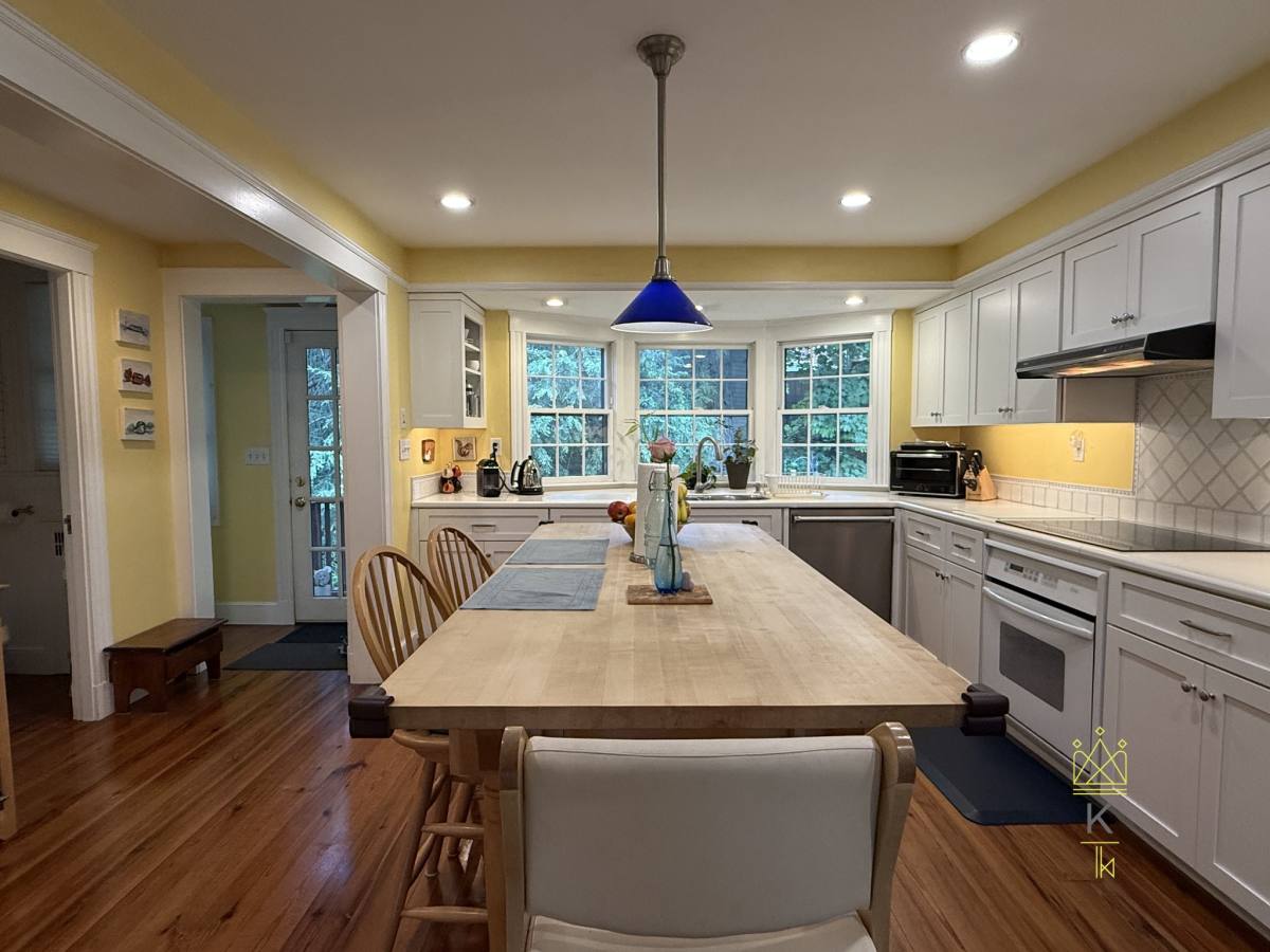Apartment for rent at 24 Beverly Rd, Newton Highlands, MA 02461