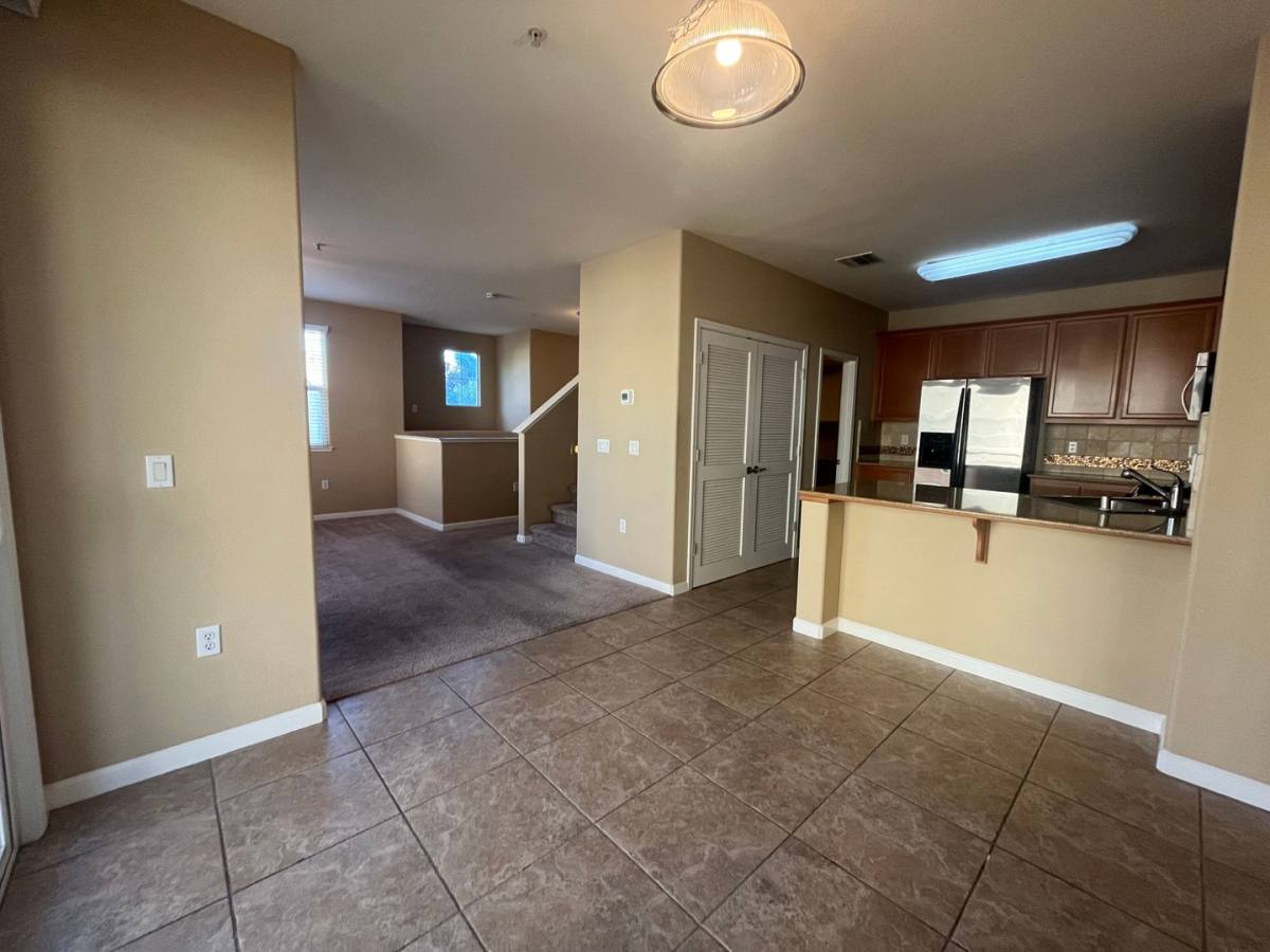 House for rent at 50 Regency Park Circle, Sacramento, CA 95835