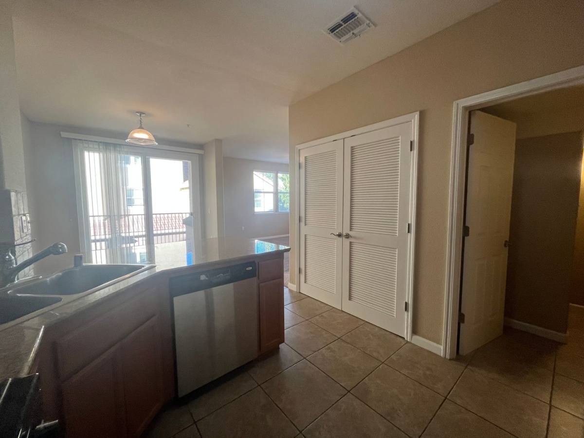 House for rent at 50 Regency Park Circle, Sacramento, CA 95835