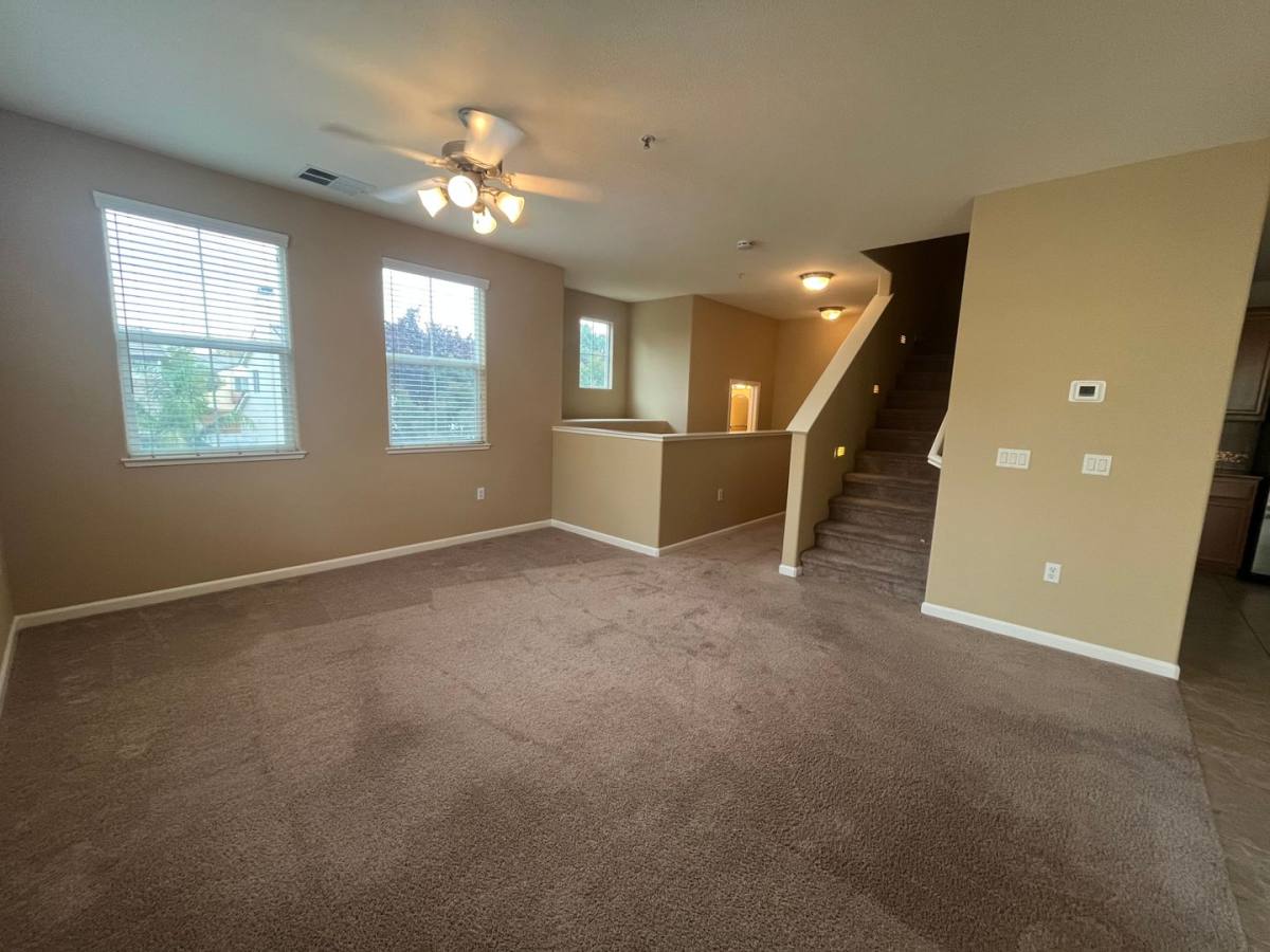 House for rent at 50 Regency Park Circle, Sacramento, CA 95835