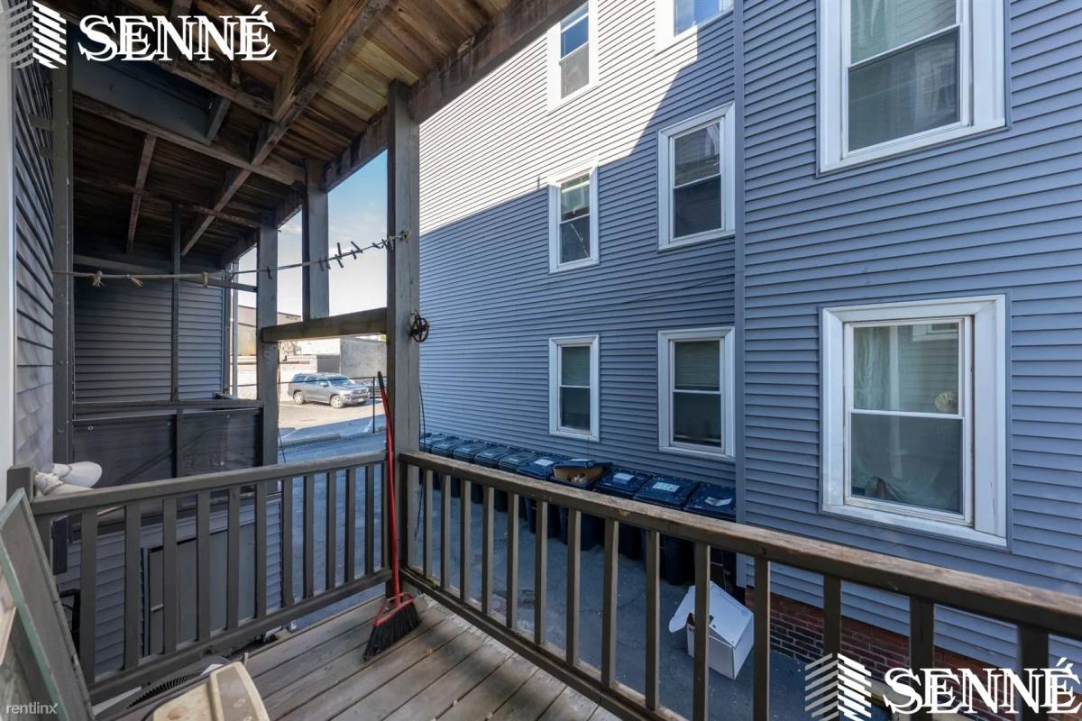 Apartment for rent at 193 Hampshire St #1, Cambridge, MA 02139