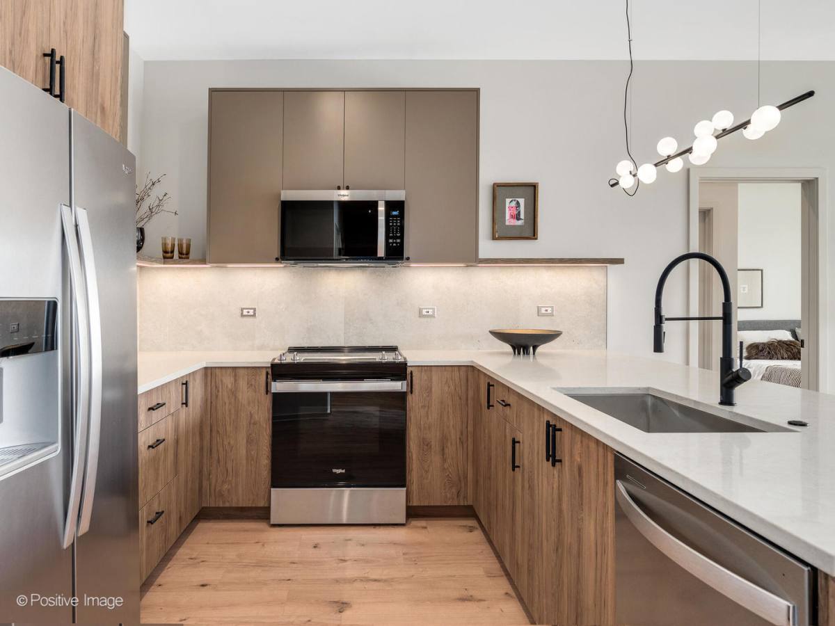 Apartment for rent at 1235 N Ashland Ave #502, Chicago, IL 60622