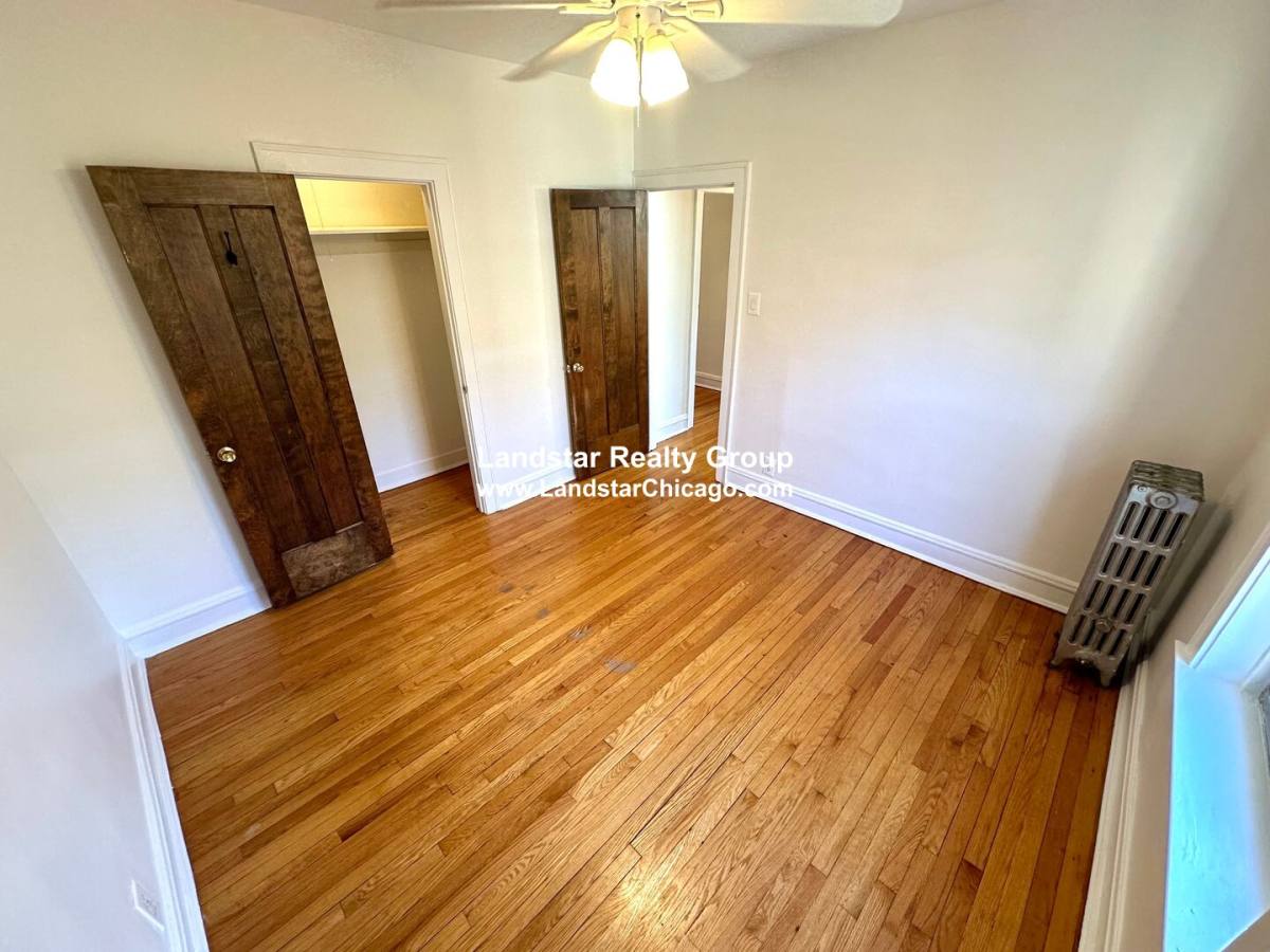 Apartment for rent at 1754 W N Shore Ave #1, Chicago, IL 60626