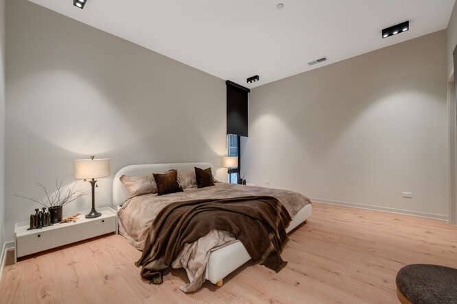 Apartment for rent at 1257 N Ashland Ave #504, Chicago, IL 60622