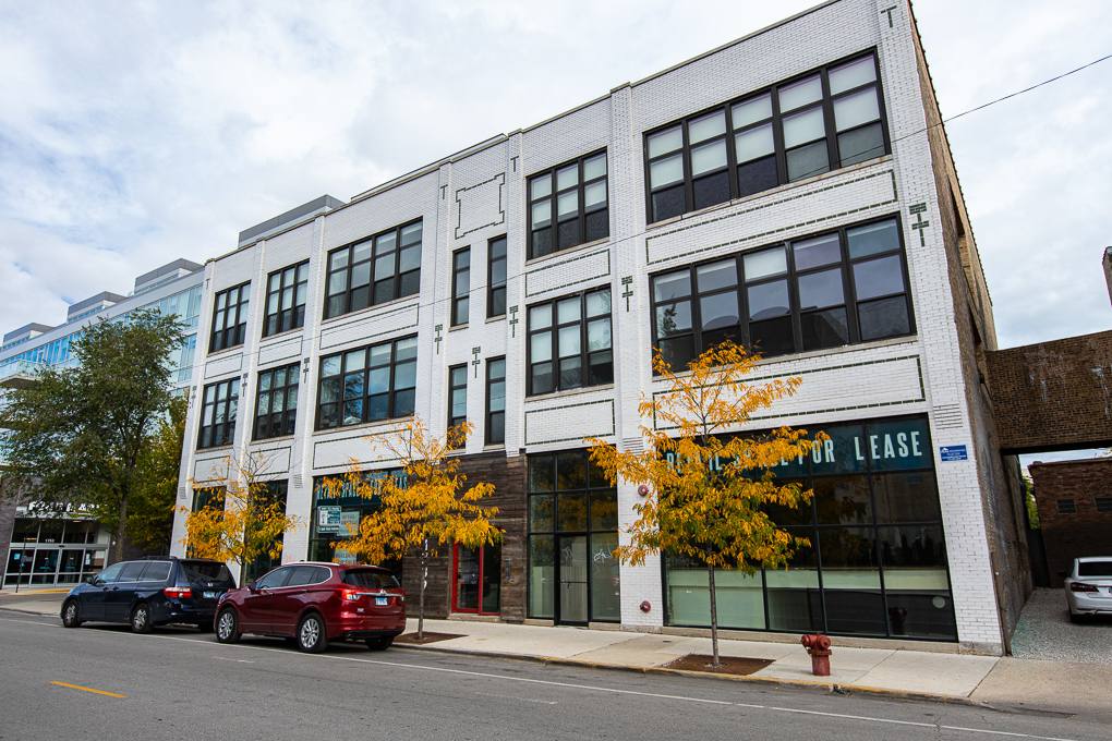 Apartment for rent at 1739 N Milwaukee Ave #4, Chicago, IL 60647