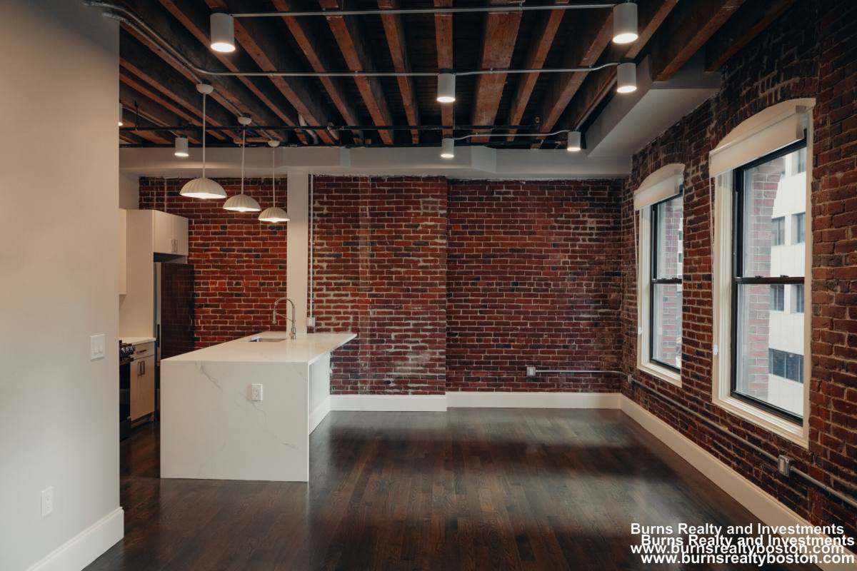 Apartment for rent at 281 Franklin St, Boston, MA 02110