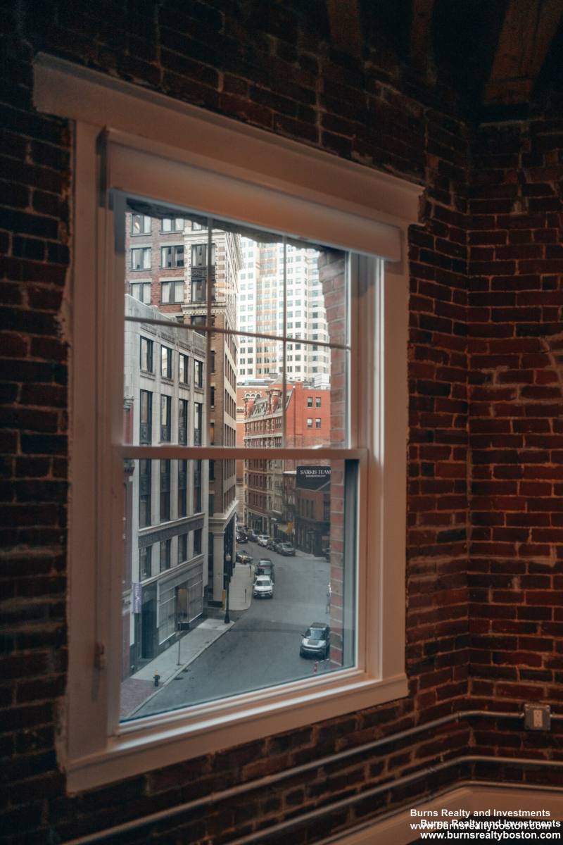 Apartment for rent at 281 Franklin St, Boston, MA 02110