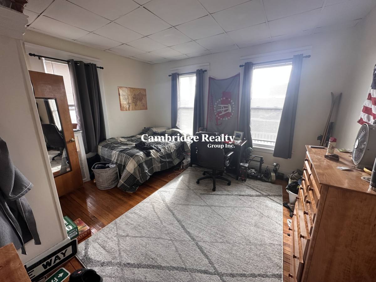 House for rent at 543 Broadway #1, Somerville, MA 02145