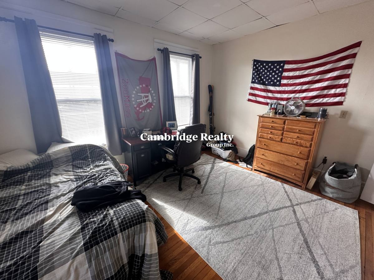 House for rent at 543 Broadway #1, Somerville, MA 02145