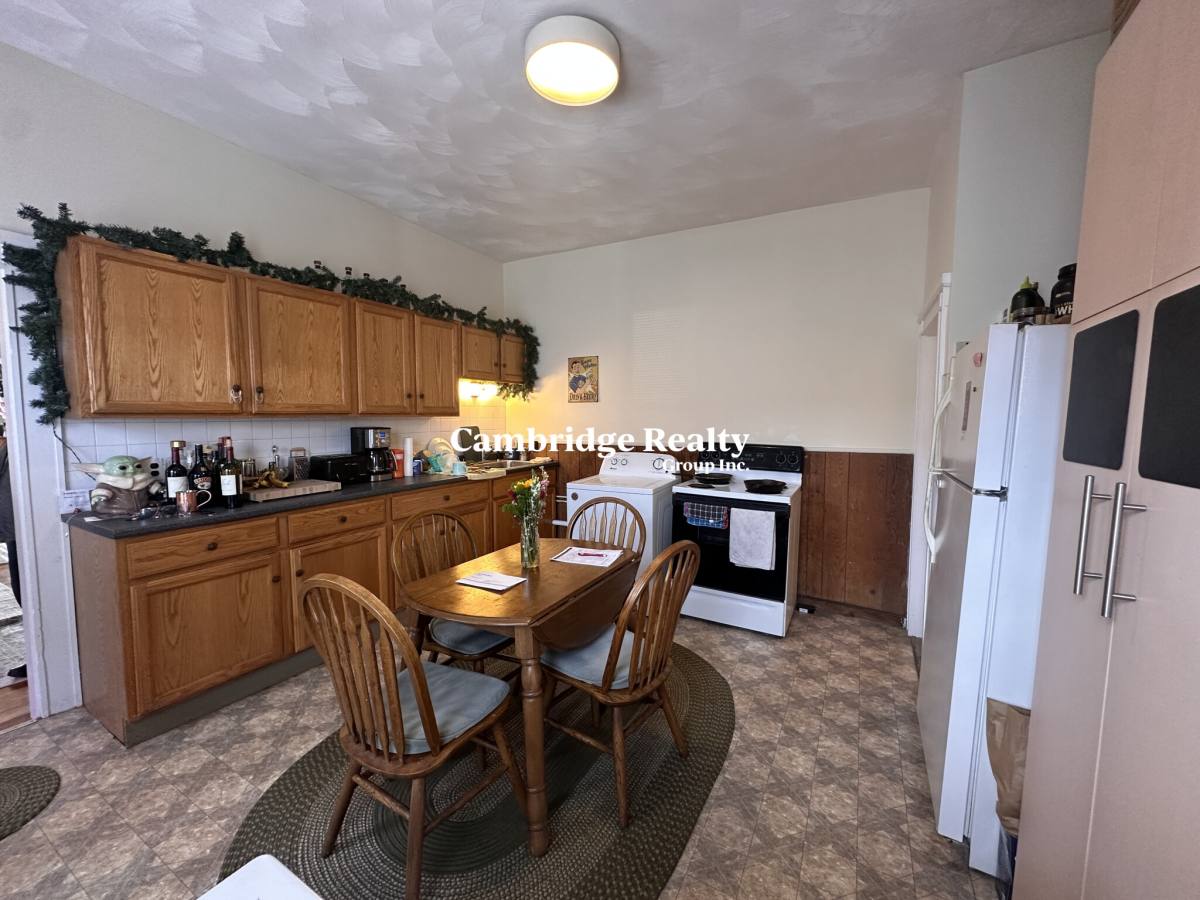 House for rent at 543 Broadway #1, Somerville, MA 02145