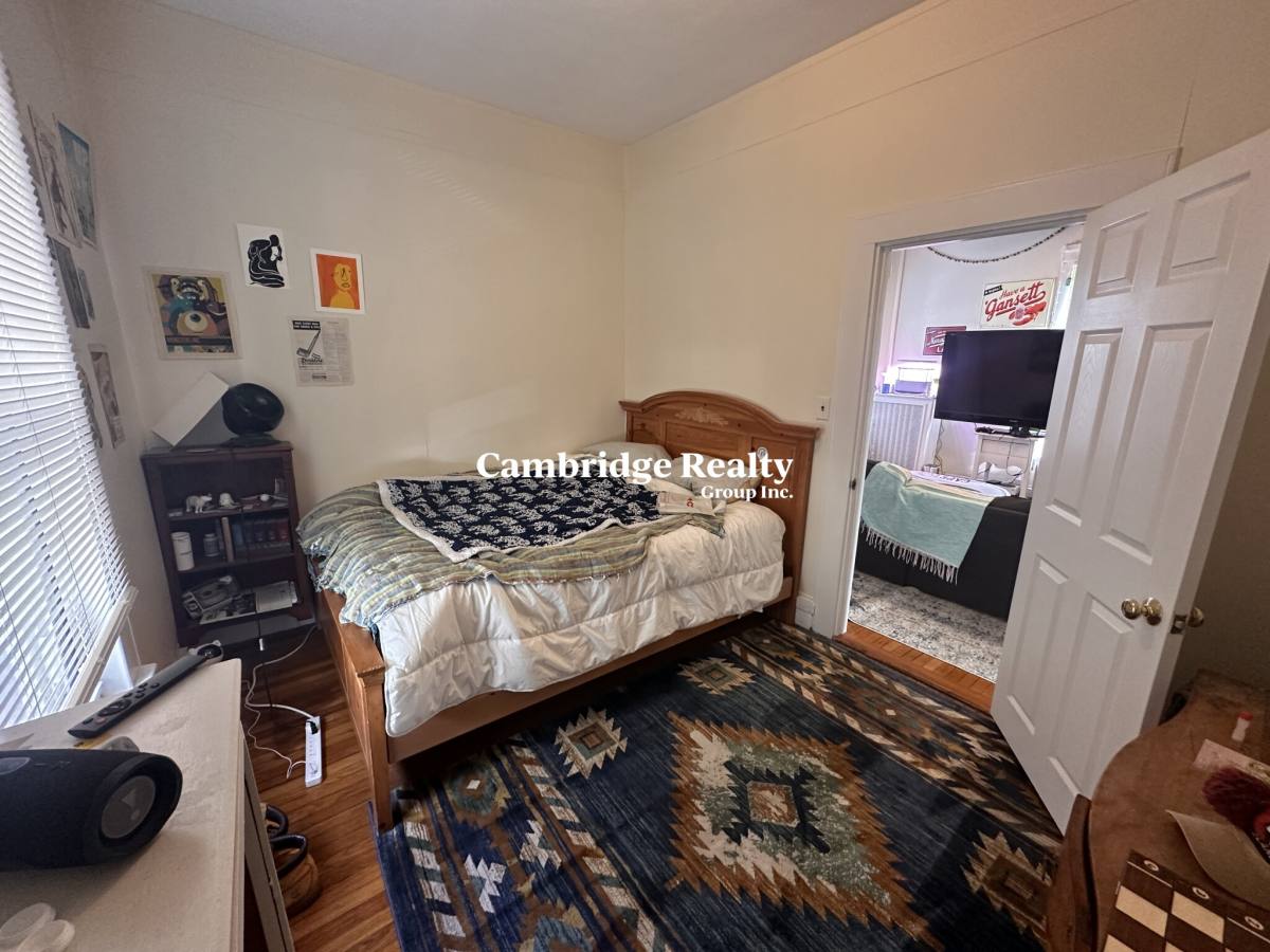 House for rent at 543 Broadway #1, Somerville, MA 02145
