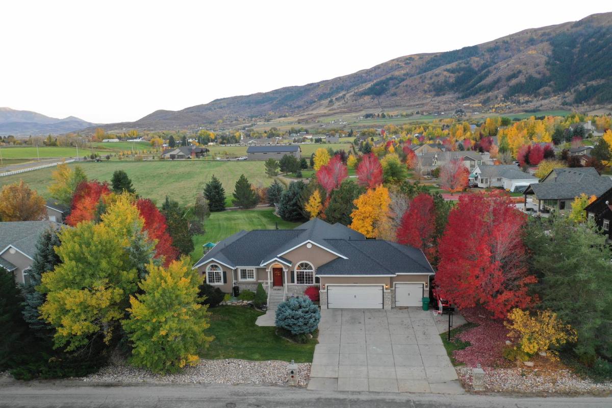 House for rent at 3203 E 4650 N, Eden, UT 84310