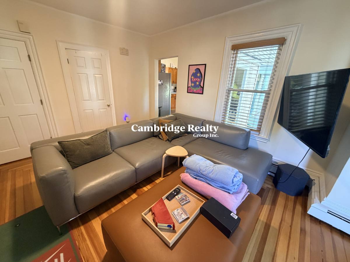 House for rent at 19 Berkeley St #1, Somerville, MA 02143
