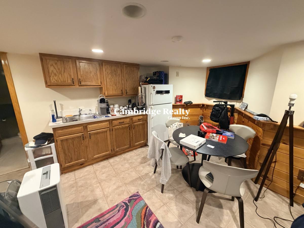 House for rent at 19 Berkeley St #1, Somerville, MA 02143