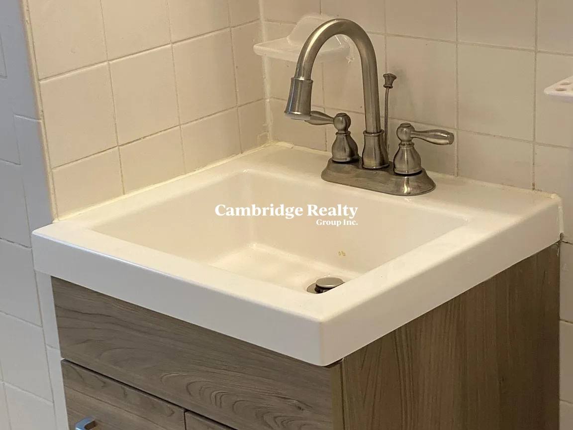 Apartment for rent at 9-11 Houghton St #3, Somerville, MA 02143