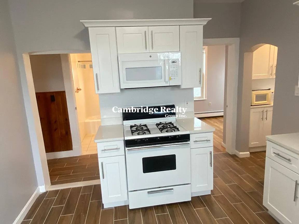 Apartment for rent at 9-11 Houghton St #3, Somerville, MA 02143