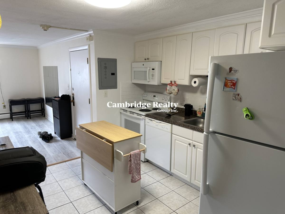 Apartment for rent at 16 Westford #6T, Allston, MA 02134