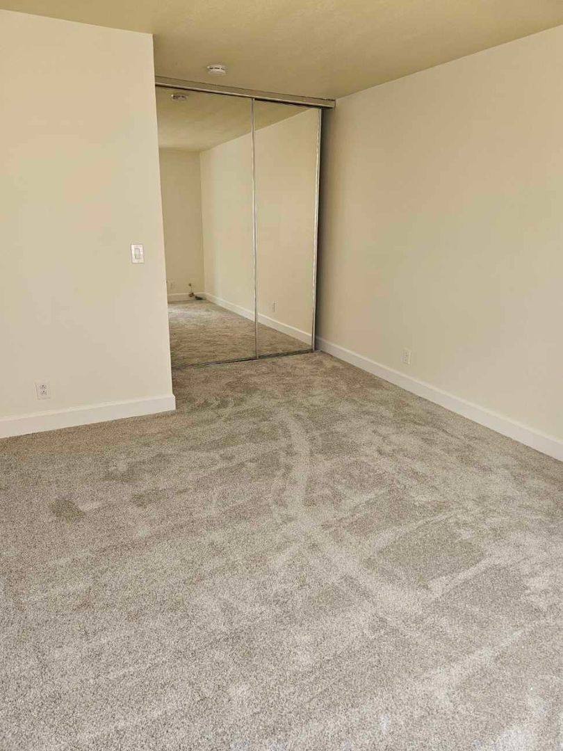 Apartment for rent at 984 Kiely Blvd, Santa Clara, CA 95051