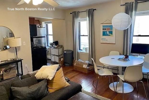 Apartment for rent at 10 Hull St #4, Boston, MA 02113