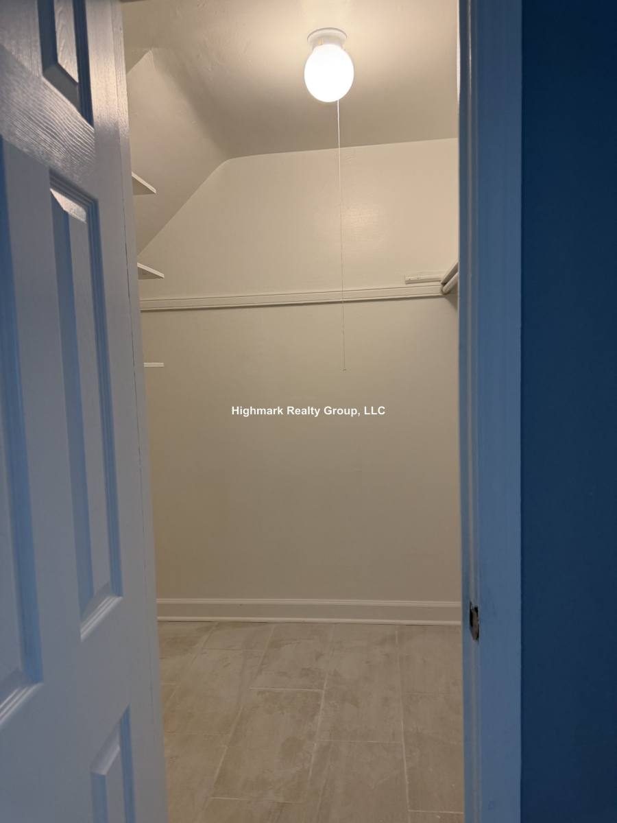 Apartment for rent at 6721 N California Ave #GW1, Chicago, IL 60645