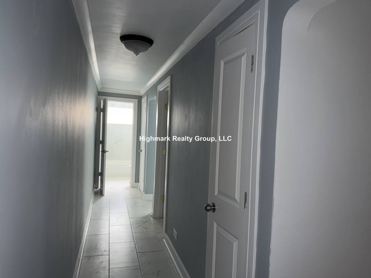 Apartment for rent at 2752 W N Shore Ave #GN2, Chicago, IL 60645