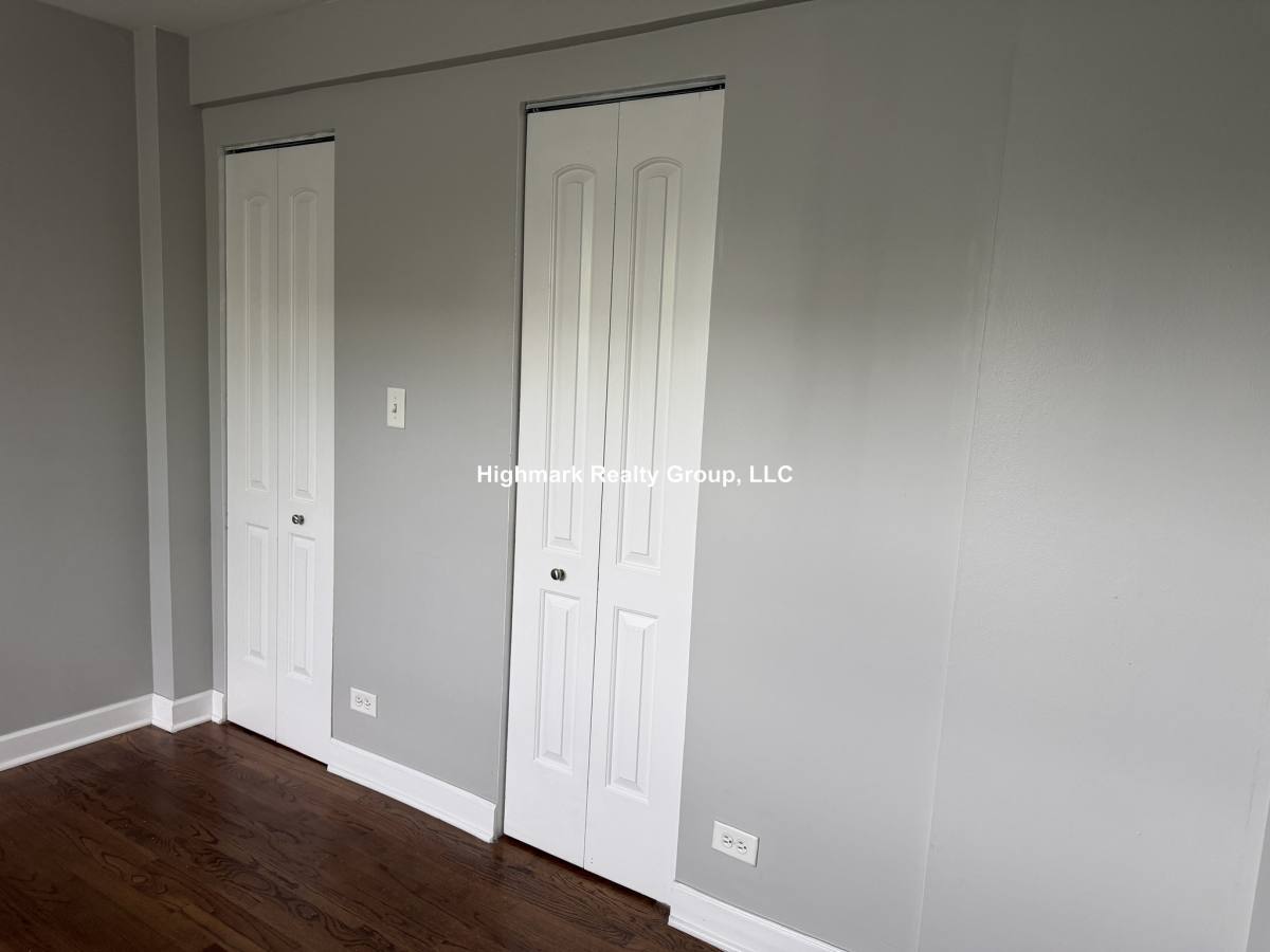 Apartment for rent at 7630 N Milwaukee Ave #1VB, Niles, IL 60714