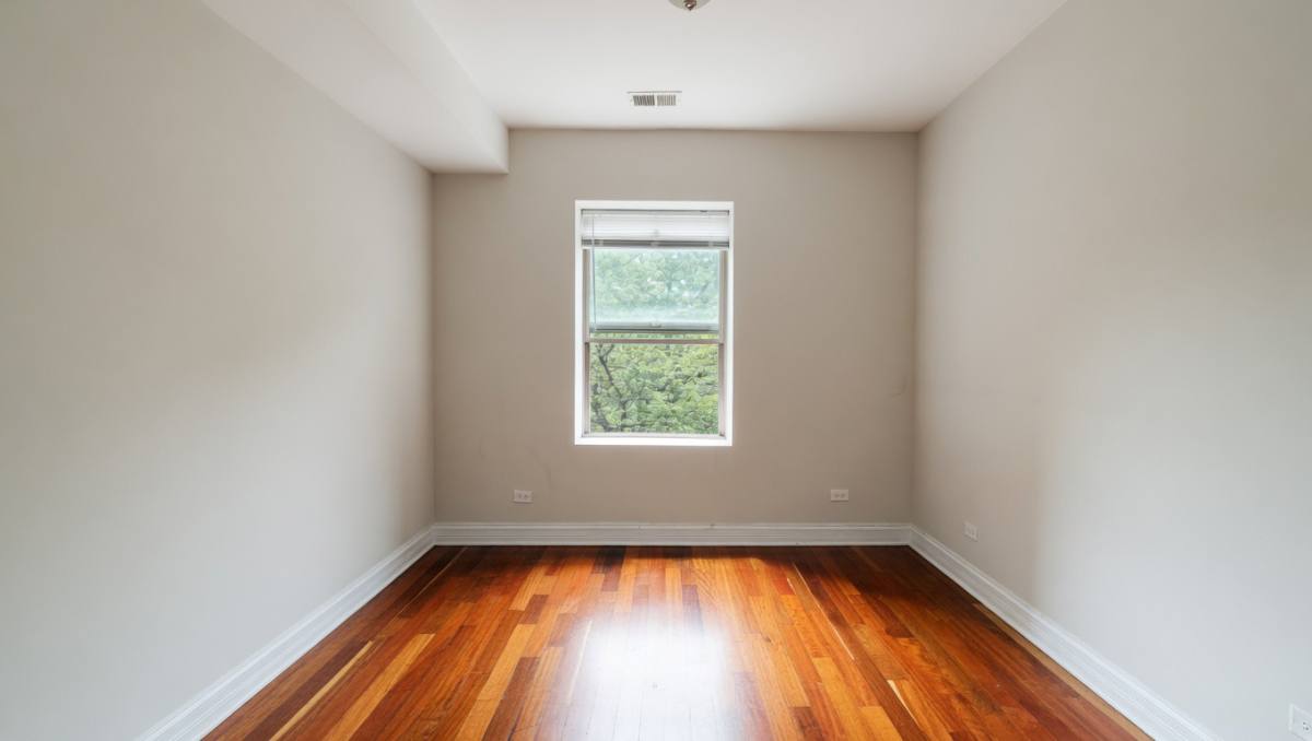 Apartment for rent at 2038 W Touhy Ave #2, Chicago, IL 60645