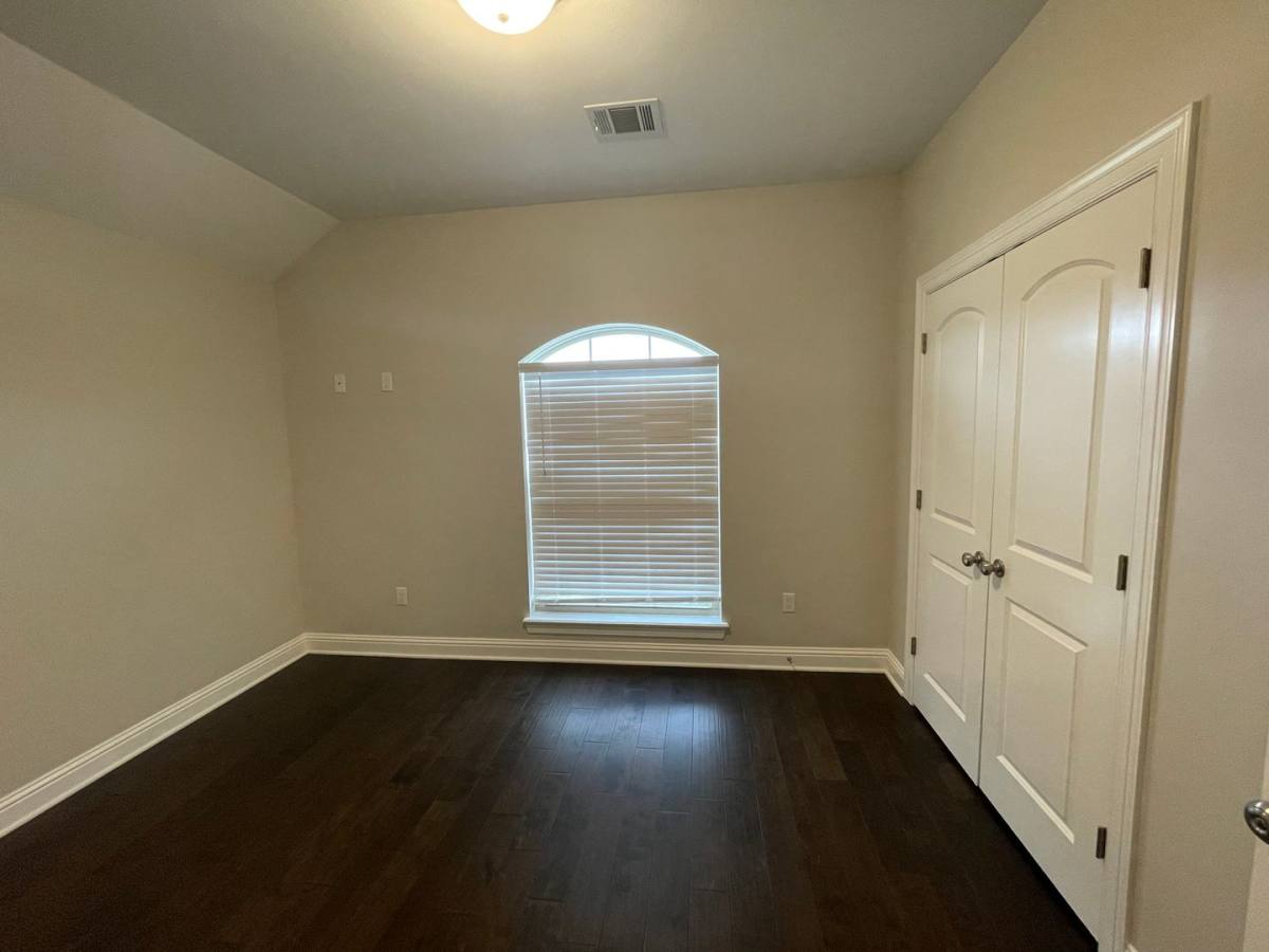 House for rent at 4001 False River Dr, Bossier City, LA 71111