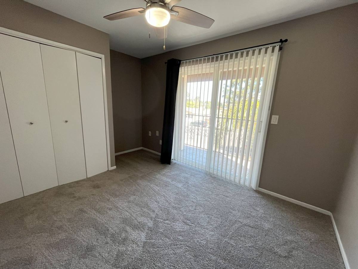 Townhouse for rent at 3662 Nile St, San Diego, CA 92104
