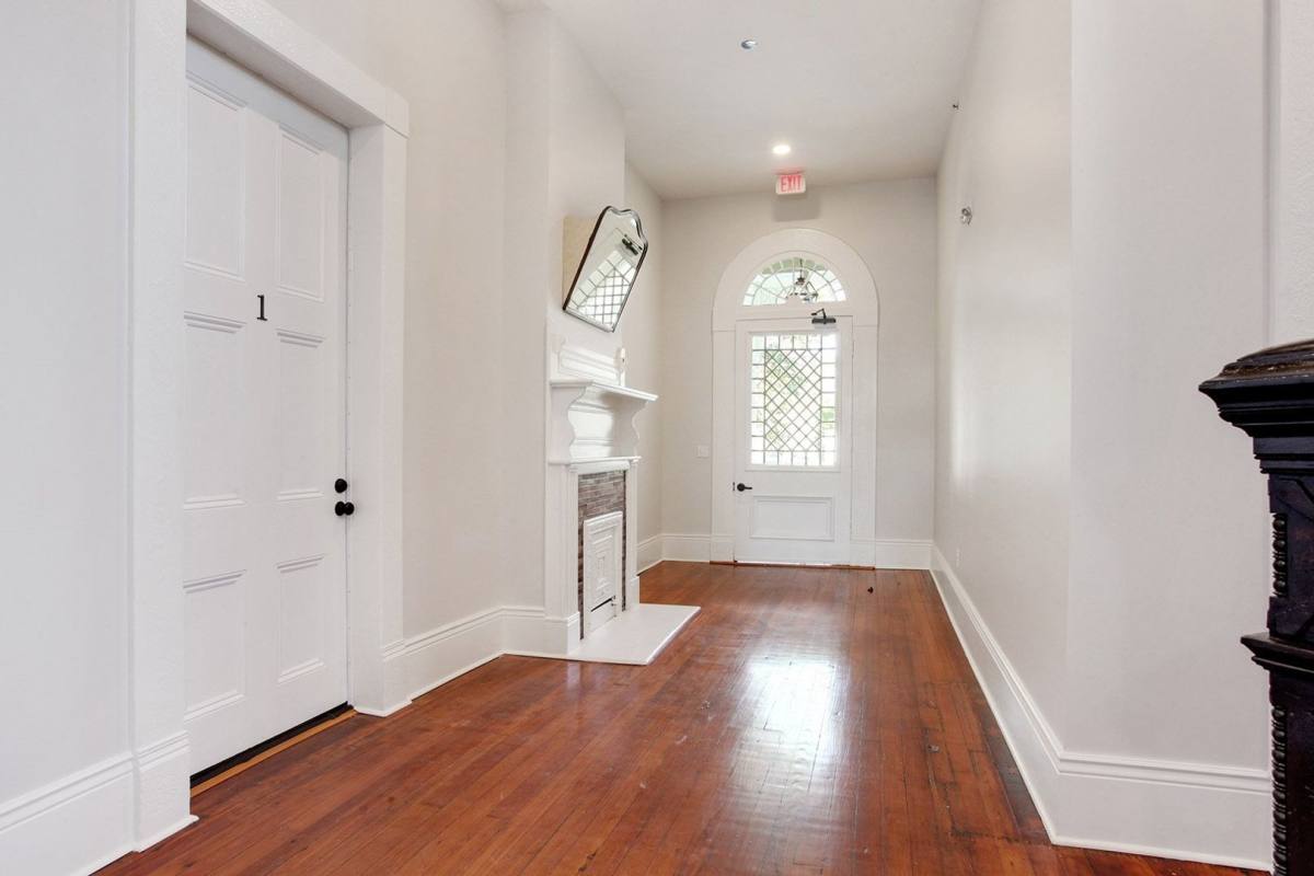 Apartment for rent at 1635 6th St, New Orleans, LA 70115
