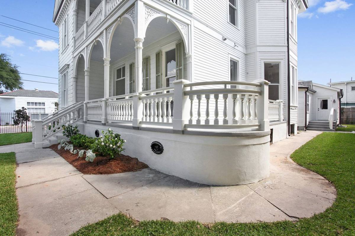 Apartment for rent at 1635 6th St, New Orleans, LA 70115