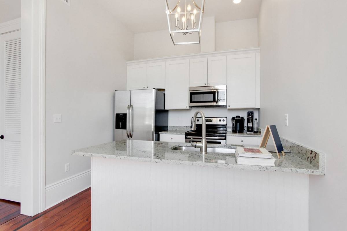 Apartment for rent at 1635 6th St, New Orleans, LA 70115