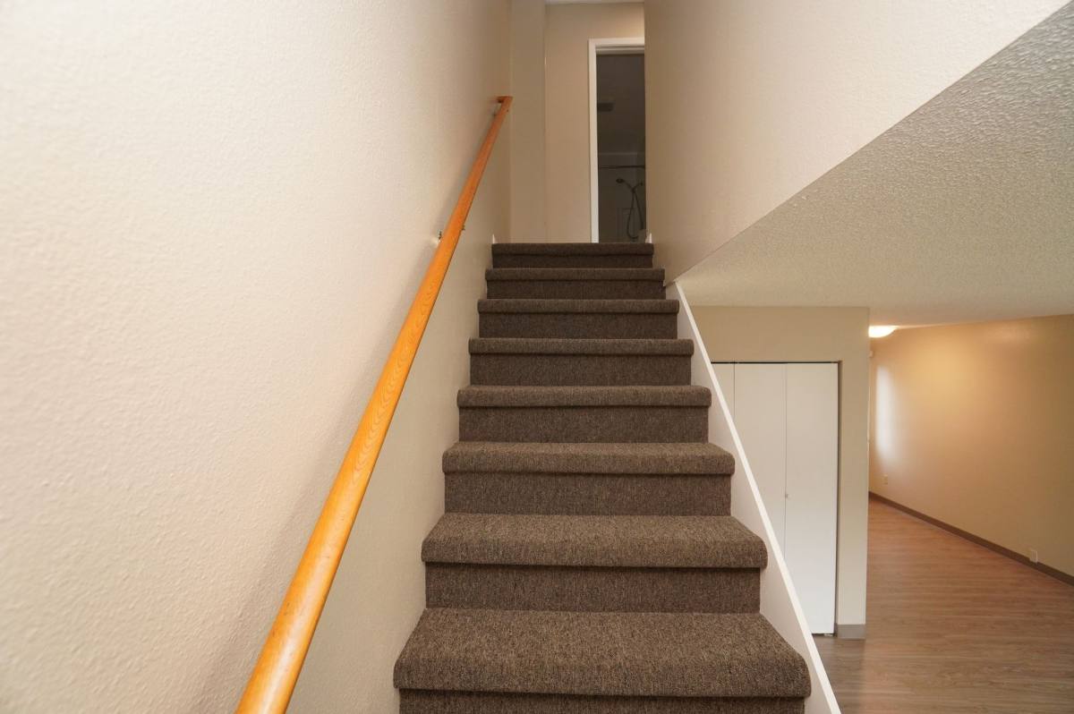 Apartment for rent at 813 W 75th Ave, Anchorage, AK 99518